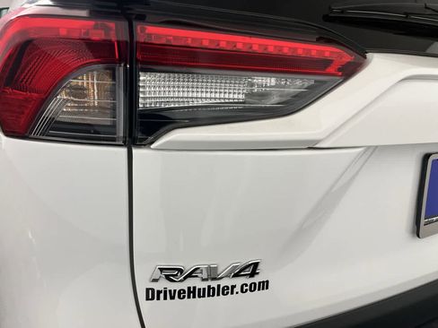 Used 2025 Toyota RAV4 XLE AWD/4WD image 11