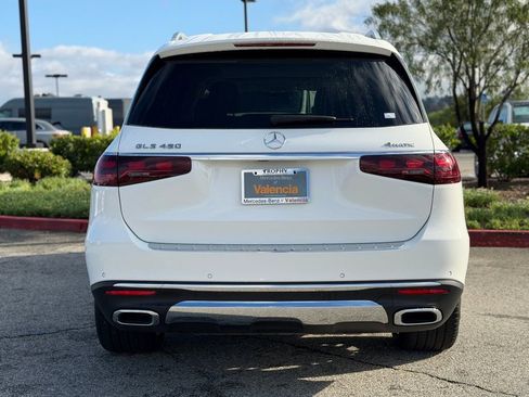 Used 2025 Mercedes-Benz GLS 450 4MATIC image 9