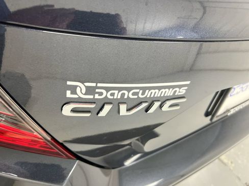 Used 2021 Honda Civic Touring image 27
