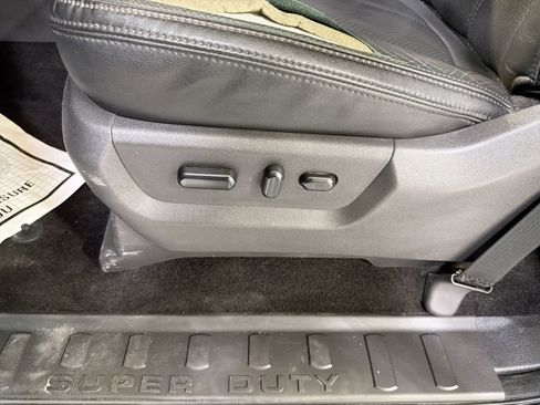 Used 2016 Ford F350 Platinum image 11