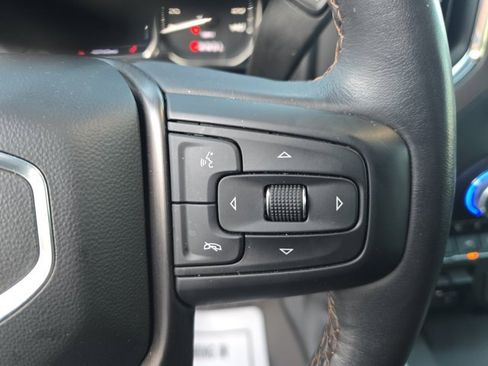 Used 2022 GMC Sierra 1500 AT4 w/ AT4 Premium Package image 18