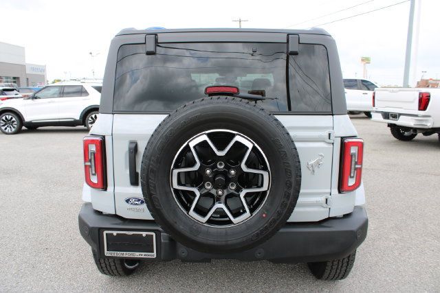 New 2026 Ford Bronco Outer Banks AWD/4WD image 4