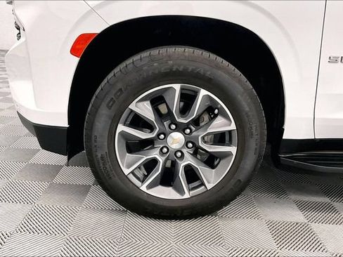 Used 2024 Chevrolet Suburban LS AWD/4WD image 10