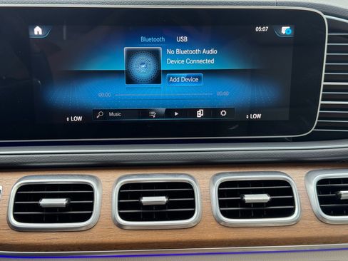 Used 2023 Mercedes-Benz GLS 450 4MATIC image 29