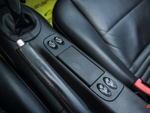 Used 2000 Porsche 911 Carrera 4 image 60