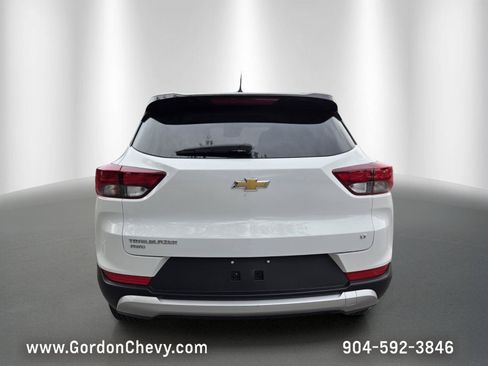 Used 2025 Chevrolet TrailBlazer LT AWD/4WD image 4