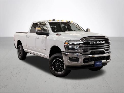 Used 2026 RAM 2500 Laramie AWD/4WD image 7