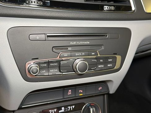 Used 2018 Audi Q3 2.0T Premium w/ Convenience Package image 25