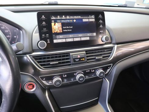 Used 2019 Honda Accord Sport image 44