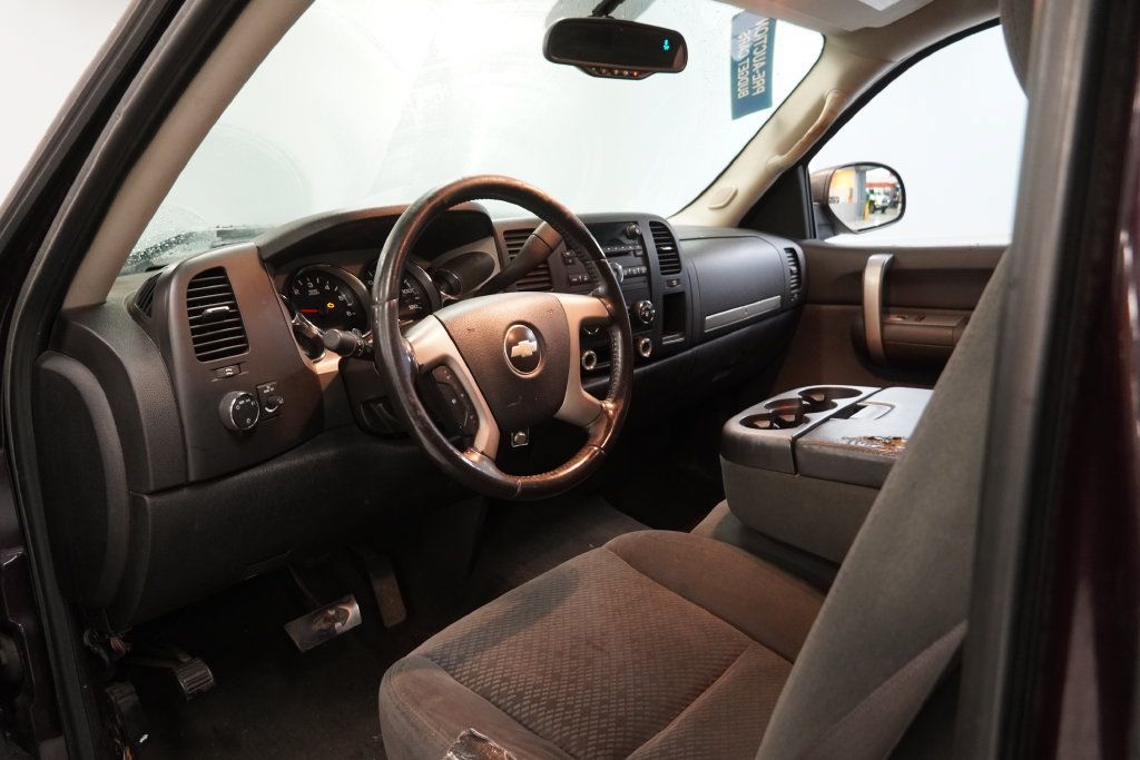 Used 2008 Chevrolet Silverado 1500 LT w/ Power Pack Plus RWD image 7