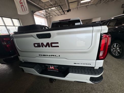 Certified 2019 GMC Sierra 1500 Denali w/ Denali Ultimate Package AWD/4WD image 6