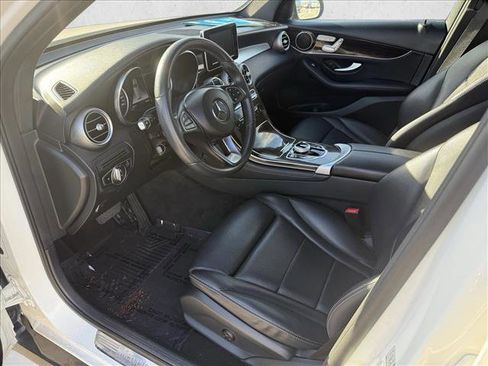 Used 2018 Mercedes-Benz GLC 350e 4MATIC image 9
