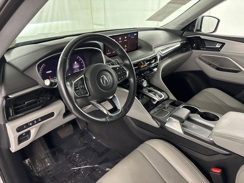Used 2023 Acura MDX SH-AWD w/ Technology Package image 22