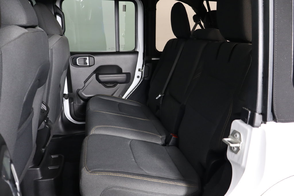 Used 2024 Jeep Wrangler Unlimited w/ Convenience Group AWD/4WD image 16