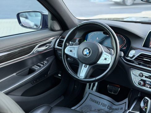 Used 2021 BMW 740i w/ M Sport Package image 23