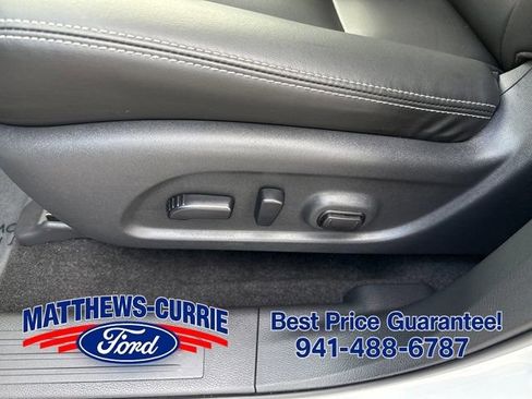 Used 2024 Nissan Murano SV w/ SV Midnight Edition Package FWD image 10