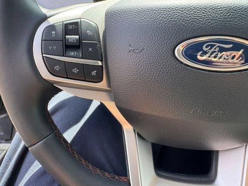 Used 2025 Ford Explorer Active w/ Active Comfort Package AWD/4WD image 23