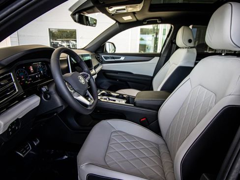New 2026 Volkswagen Atlas Cross Sport SEL Premium R-Line AWD/4WD image 28