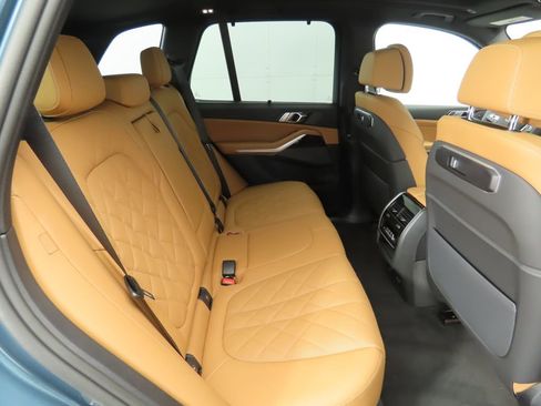Used 2026 BMW X5 xDrive40i w/ Premium Package image 25