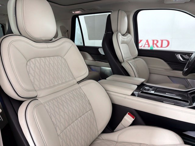 Used 2020 Lincoln Navigator L Black Label AWD/4WD image 32