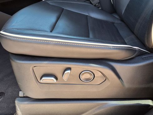 Certified 2024 Cadillac Escalade Sport image 21