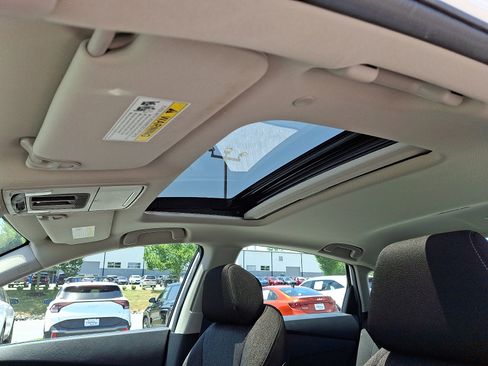 Used 2024 Honda Accord EX image 14