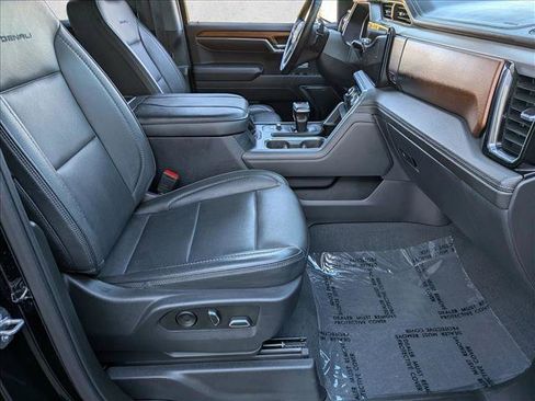 Used 2023 GMC Sierra 1500 Denali w/ Technology Package AWD/4WD image 25