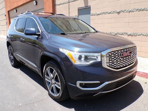 Used 2018 GMC Acadia Denali w/ Technology Package FWD image 1