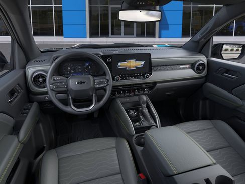 New 2025 Chevrolet Colorado ZR2 w/ Midnight Edition image 15