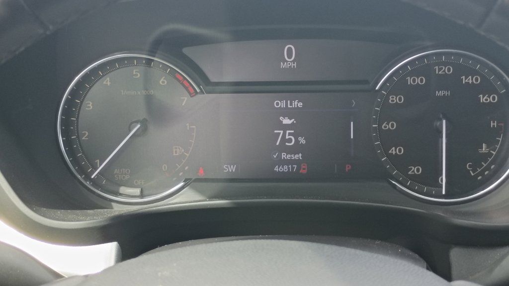 Used 2023 Cadillac XT4 Premium Luxury FWD image 29