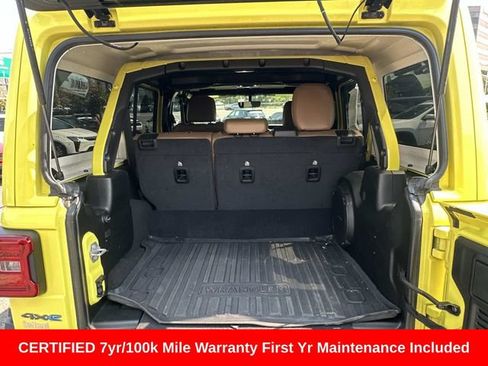 Used 2023 Jeep Wrangler Unlimited Rubicon 4xe w/ Cold Weather Group AWD/4WD image 12