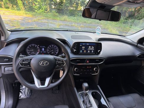 Used 2019 Hyundai Santa Fe SE FWD image 21