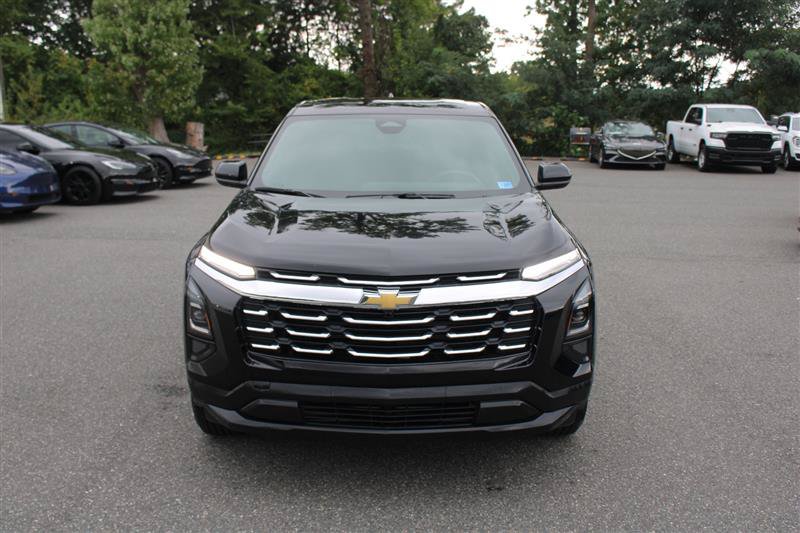 Used 2026 Chevrolet Equinox LT AWD/4WD image 3