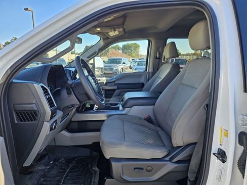 Certified 2022 Ford F250 XLT w/ XLT Premium Package image 11