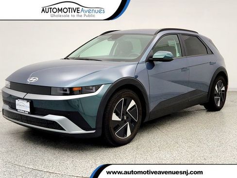 Used 2025 Hyundai Ioniq 5 SEL image 1