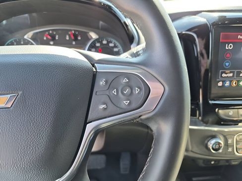 Used 2023 Chevrolet Traverse LT AWD/4WD image 37