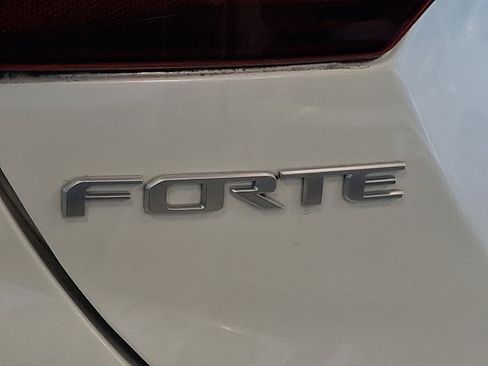 Certified 2023 Kia Forte LXS w/ LXS Technology Package image 29