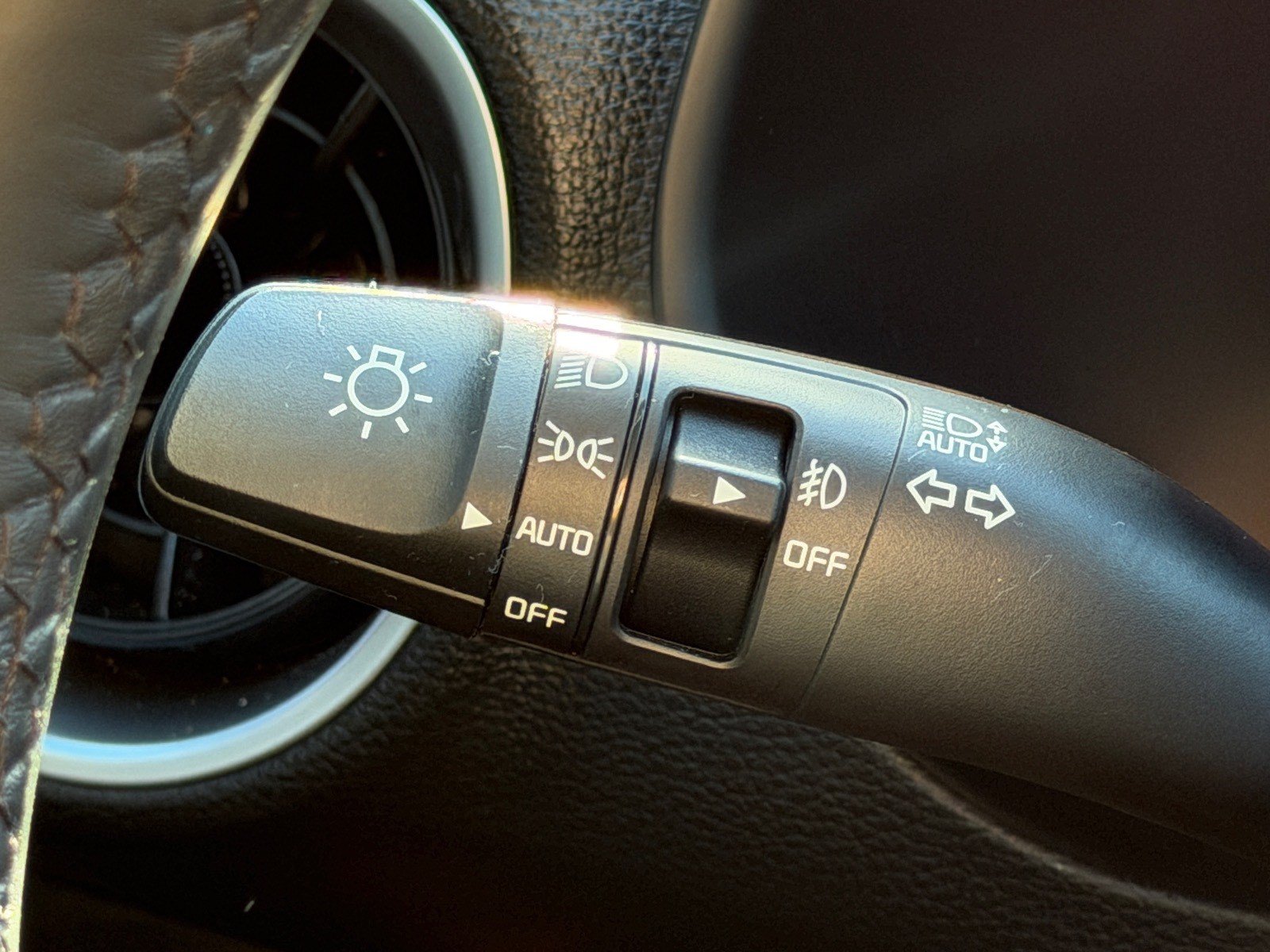 Certified 2024 Kia Forte GT-Line FWD image 39