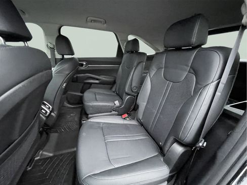 Used 2023 Kia Sorento EX AWD/4WD image 14