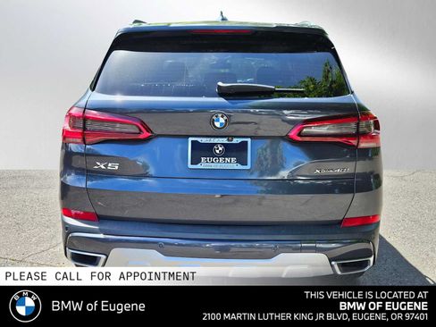 Used 2019 BMW X5 xDrive40i w/ Premium Package 2 AWD/4WD image 4