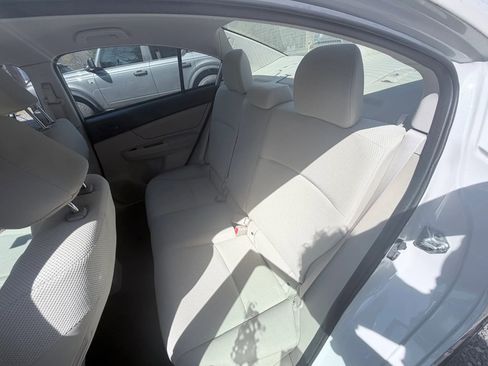 Used 2012 Subaru Impreza 2.0i image 8