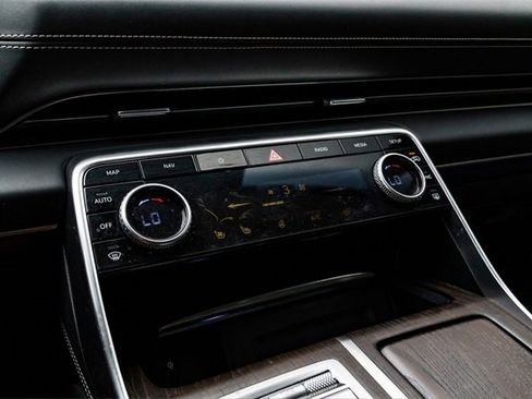 Used 2021 Genesis GV80 2.5T w/ Advanced Package 03 image 18