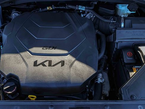 Certified 2022 Kia Telluride LX image 31