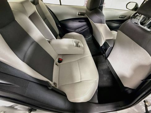 Certified 2022 Toyota Corolla LE FWD image 28