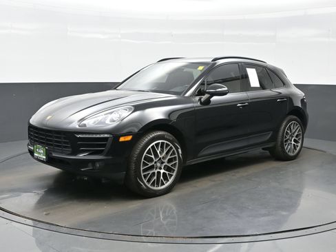 Used 2017 Porsche Macan S AWD/4WD image 2