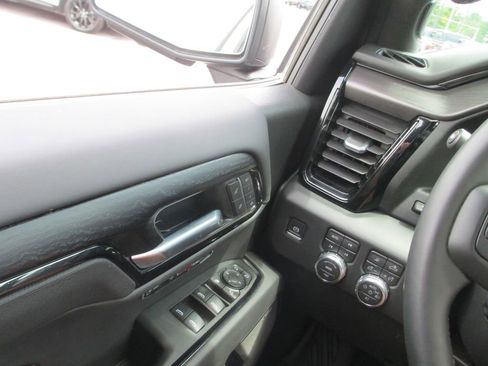 Used 2026 GMC Sierra 1500 AT4X w/ AT4X AEV Edition AWD/4WD image 30