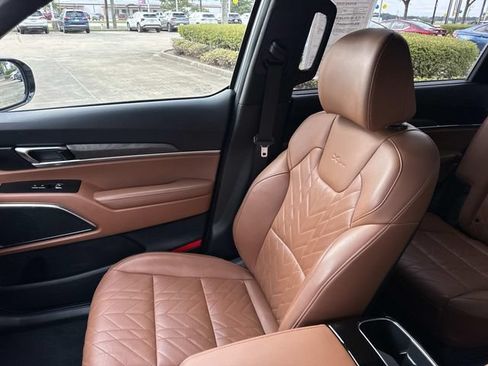 Used 2025 Kia Telluride SX Prestige X-Pro AWD/4WD image 22