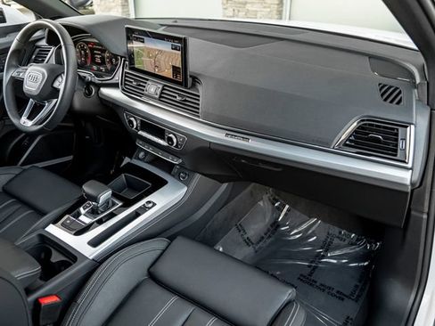 Used 2025 Audi Q5 2.0T Premium Plus w/ Premium Plus Package AWD/4WD image 28