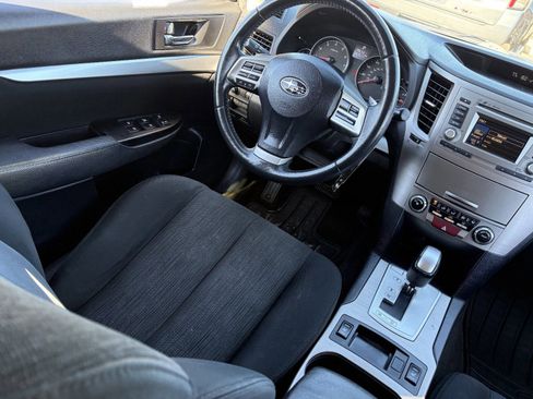 Used 2014 Subaru Outback 2.5i Premium AWD/4WD image 15