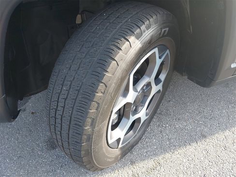 Used 2022 Jeep Compass Trailhawk w/ Trailhawk Convenience Group image 36